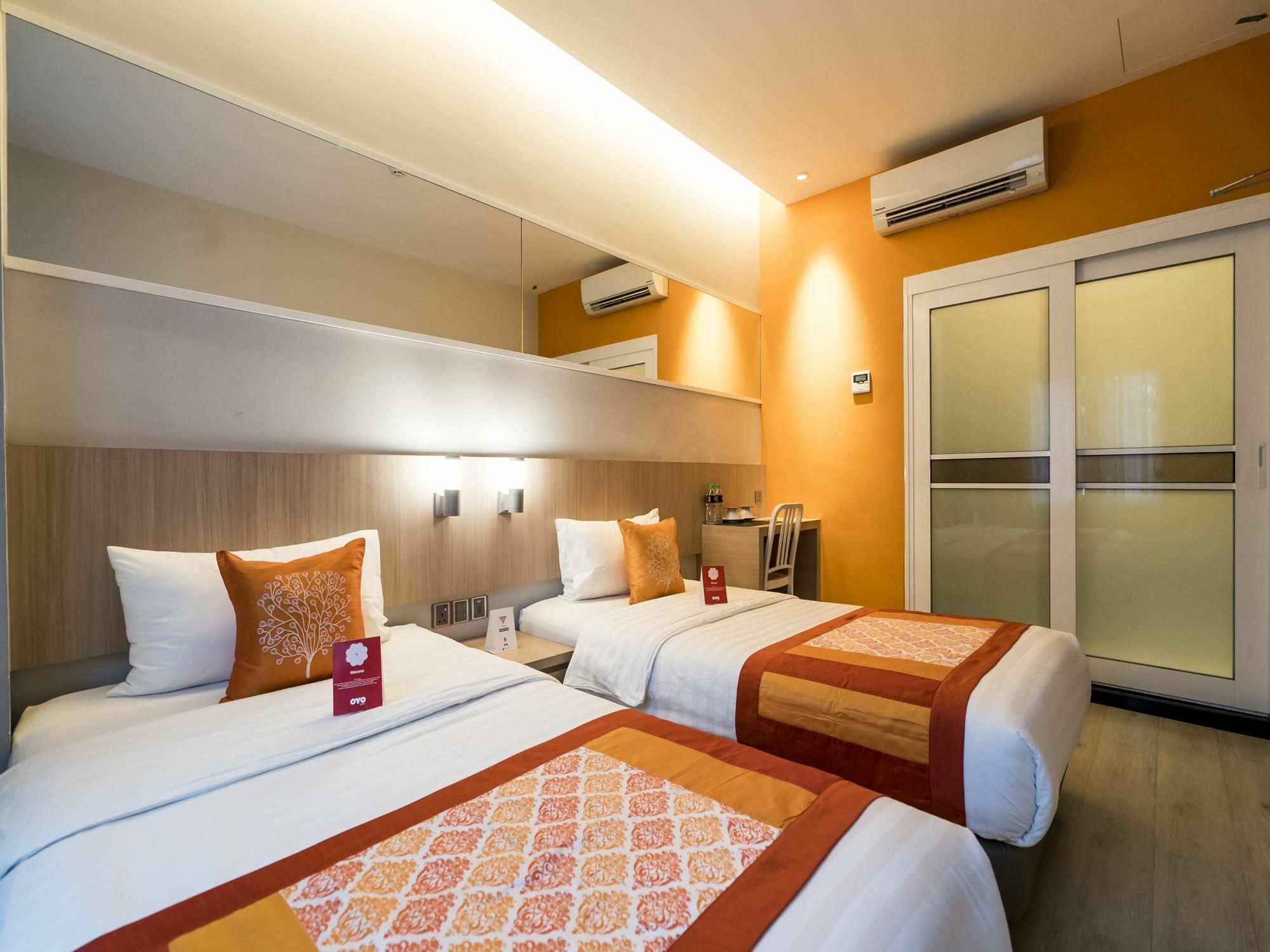 Oyo 279 Orange Premier Hotel Kuala Lumpur Exterior foto